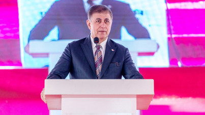 Cemil Tugay’dan, kendisine kargo gönderen AKP'li vekile yanıt