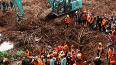 Toprak kayması felaketi: 8 ölü, 82 kayıp