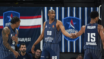 Euroleague'de n'Efes' aldıran galibiyet: Valencia'yı yıktılar