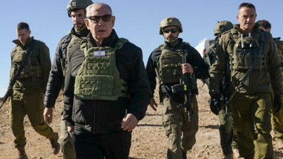 İsrailli bakan: Tüm güçle vuracağız