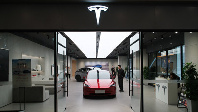 Daha ucuz ve küçük Tesla geliyor