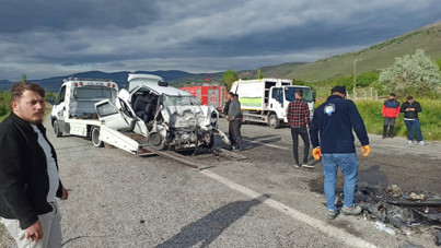 Kayseri’de hafif ticari araç ile otomobil çarpıştı: 1 ölü, 2 yaralı
