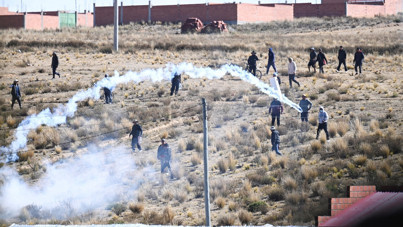 Grevlerle başlayan protesto gösterileri alevlendi