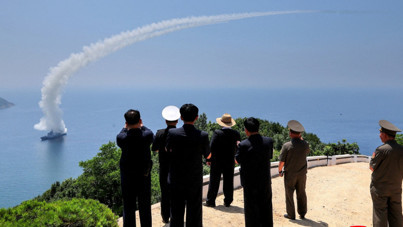 Onarılan savaş gemisi sahada: Kim Jong Un'dan dikkat çeken talimat