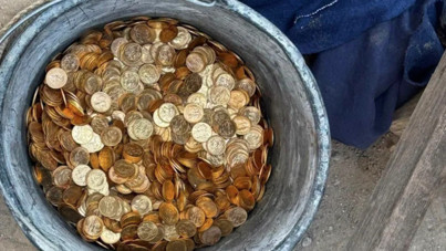 Tadilattaki binanın duvarından milyonlarca euroluk altın çıktı