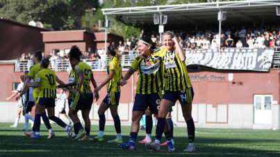 Fenerbahçe Beşiktaş'ı evinde dağıttı, zirveye yerleşti