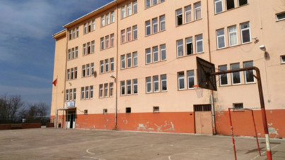 Selin vurduğu ilçede okullar tatil edildi