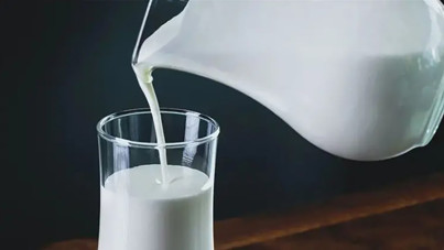 Ayran içmenin yeni yolu ortaya çıktı. İçine 1 kaşık eklemek yetiyor