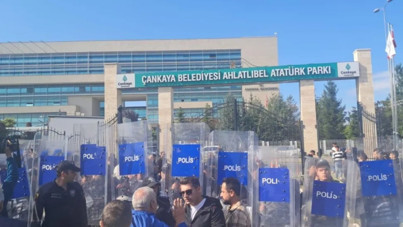 Ankara'da emekli polis hayatına son verdi