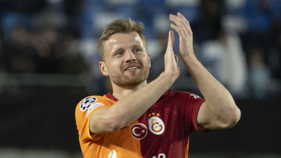 Galatasaray'ın eski yıldızı 33 yaşında futbolu bıraktı