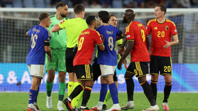 Lukaku, Donnarumma'ya 'sus' dedi. Hakemler kavgayı zor ayırdı