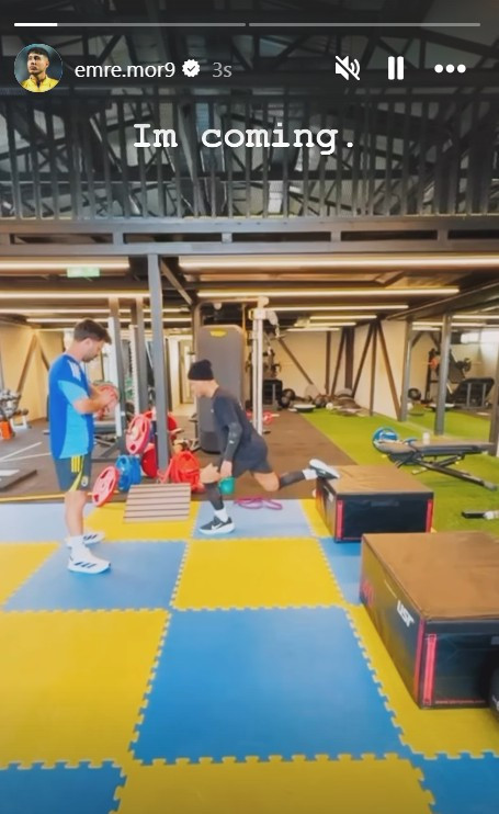 Emre Mor'dan dikkat çeken paylaşım: Geliyorum - Resim : 1