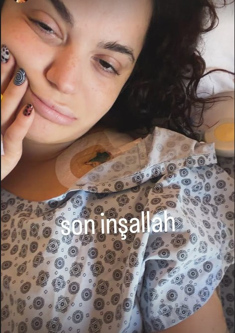 Aslı Bekiroğlu 8. kez ameliyat oldu! Hastane odasından paylaştı - Resim : 1