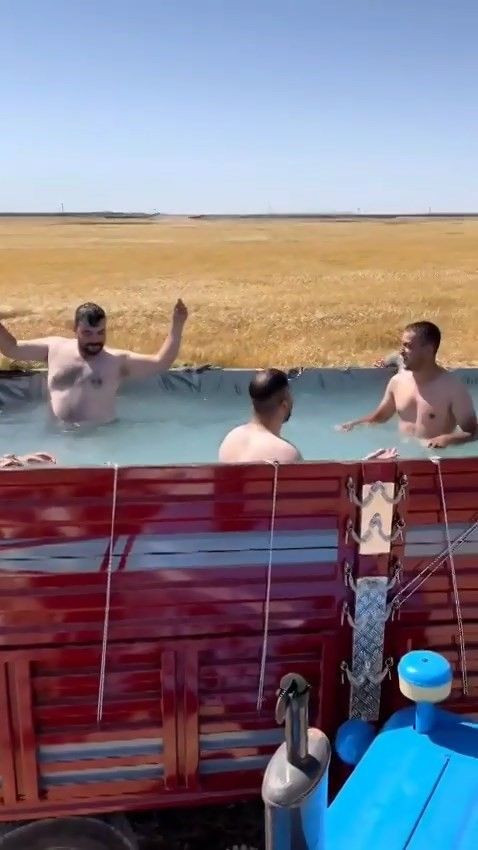 Sosyal medya bu görüntüleri konuşuyor: Hiçbir fırsatı kaçırmadılar - Resim: 4
