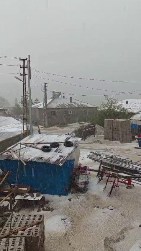 Birçok kenti yağış vurdu: Hayat durma noktasına geldi - Resim: 9