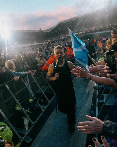 Robbie Williams'ın İstanbul'daki konserinin yeri değişti - Resim : 1