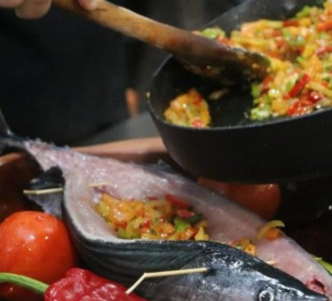 Palamudu böyle deneyen bir daha klasik tarifine dönmüyor. İşte palamut dolması - Resim: 6