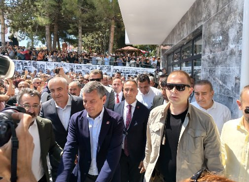 Özgür Özel: Gerekirse bu başı vereceğim ama baş eğmeyeceğim - Resim : 2