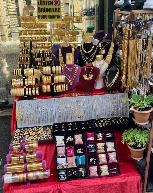 Düğünlerin Gözdesi “Çakma Altın” - Resim : 1