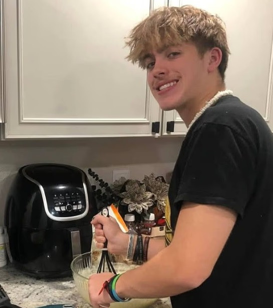 Gençleri hedef alan cinsel içerikli şantaj çetesinin son kurbanı oldu - Resim : 1