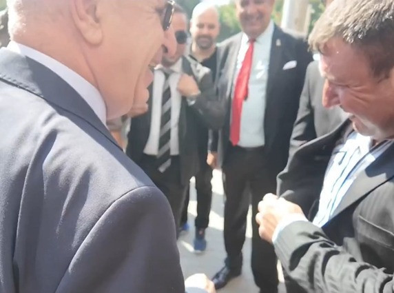 Zavadanak Dayı Zafer Partili oldu - Resim : 1