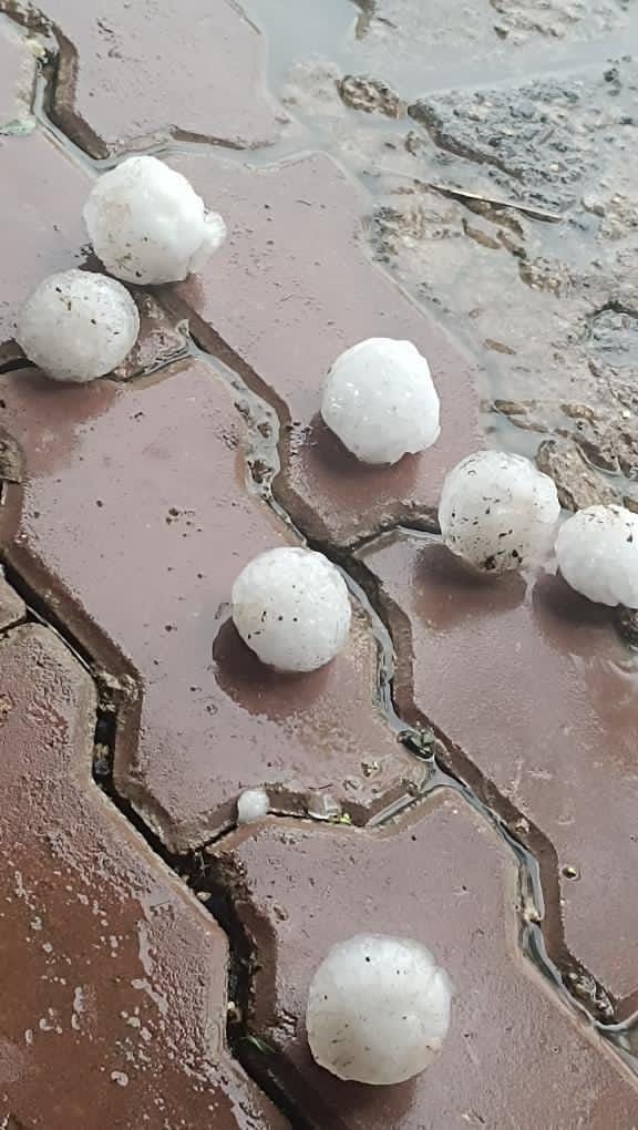 Kar topu büyüklüğünde dolu yağdı - Resim: 5