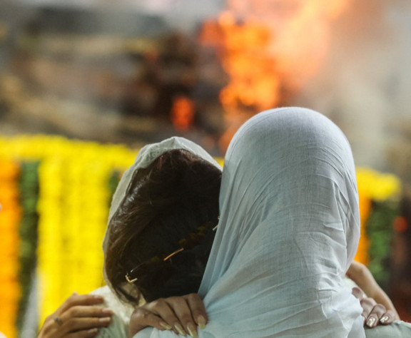 Efsanevi sanatçının cenazesine ünlü akını