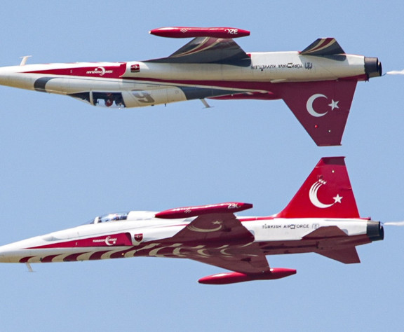Türk Yıldızları nefes kesti