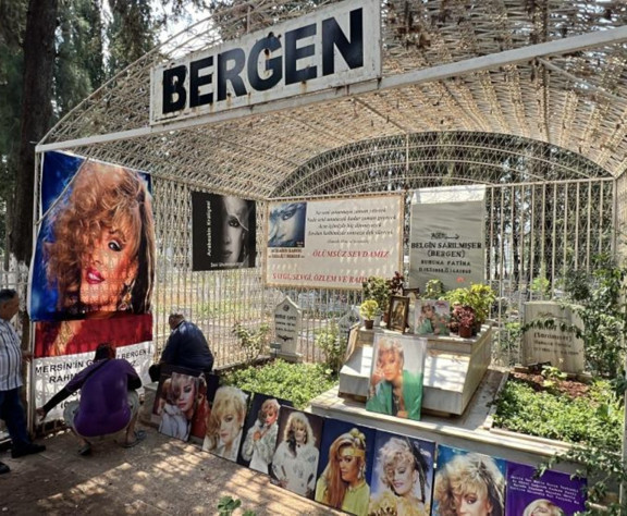 Bergen, ölümünün 37’nci yılında mezarı başında anıldı
