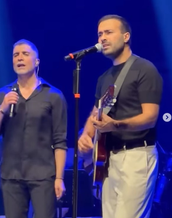 Özcan Deniz’in sürpriz sahne konuğu: Mert Demir ile düet - Resim : 1