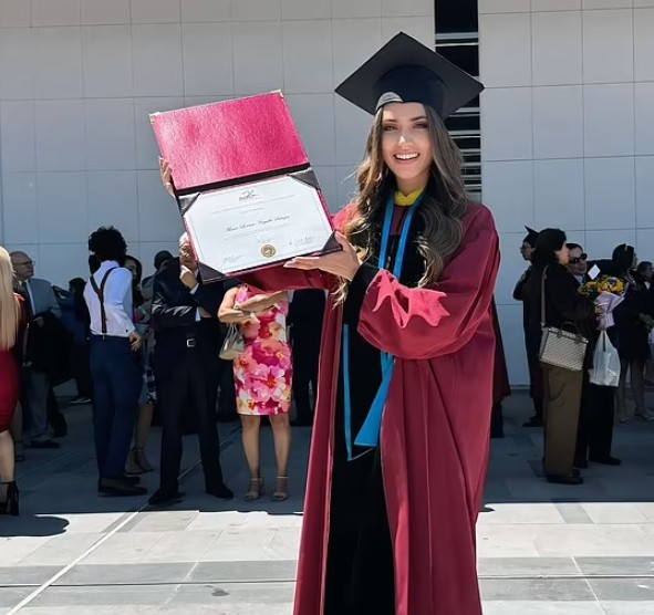 Güzellik kraliçesi genç yaşta öldü - Resim : 2