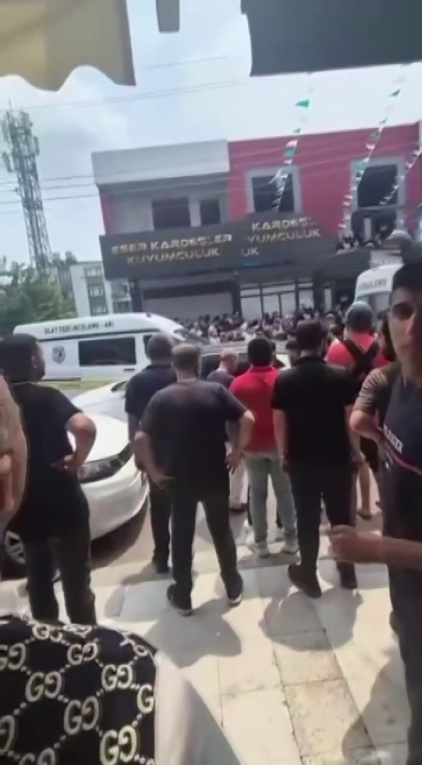 Adana Demirspor'u sarsan cinayet: Genç kalecinin babası öldürüldü - Resim : 1