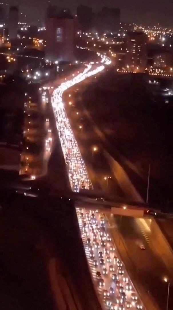 Savaşın beşinci günü: İran ve İsrail birbirini vuruyor, Tahranlılar kaçıyor - Resim: 7