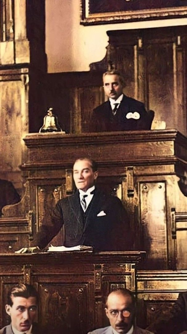 Ünlülerden 29 Ekim Cumhuriyet Bayramı paylaşımları - Resim: 21