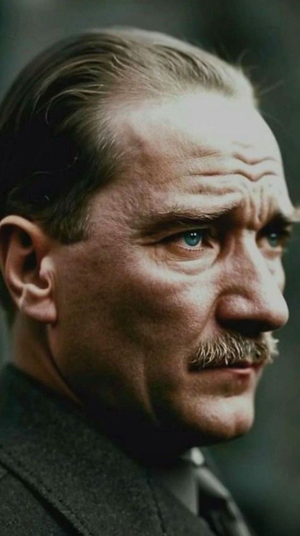 Ünlülerden 29 Ekim Cumhuriyet Bayramı paylaşımları - Resim: 19