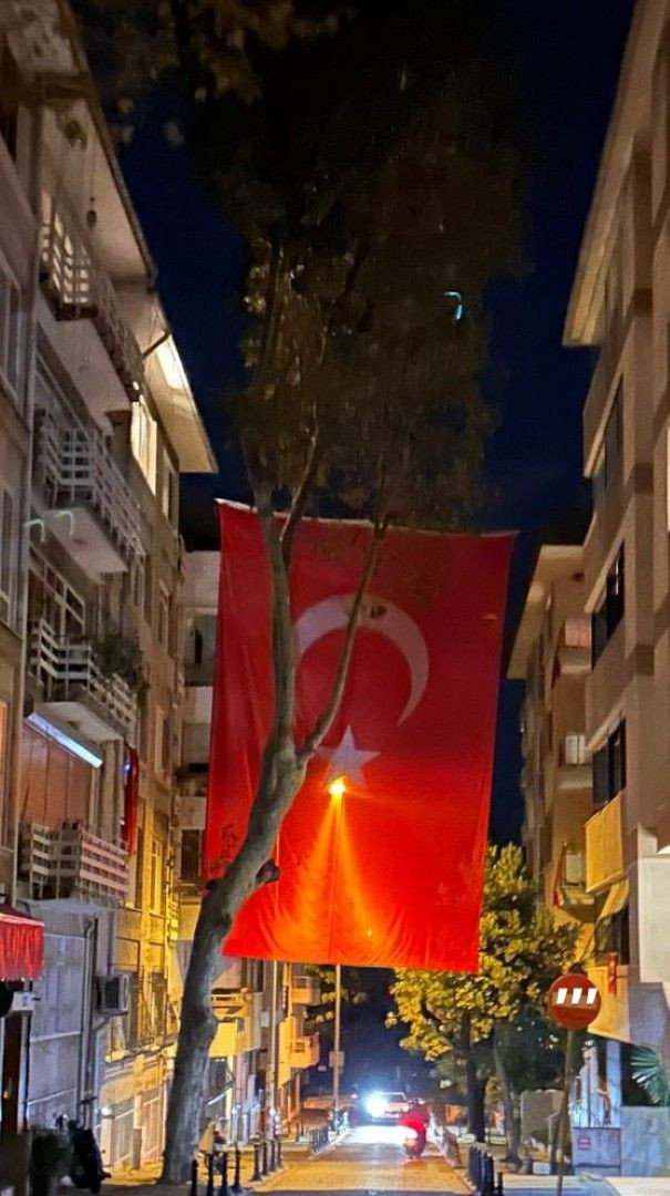 Ünlülerden 29 Ekim Cumhuriyet Bayramı paylaşımları - Resim: 11