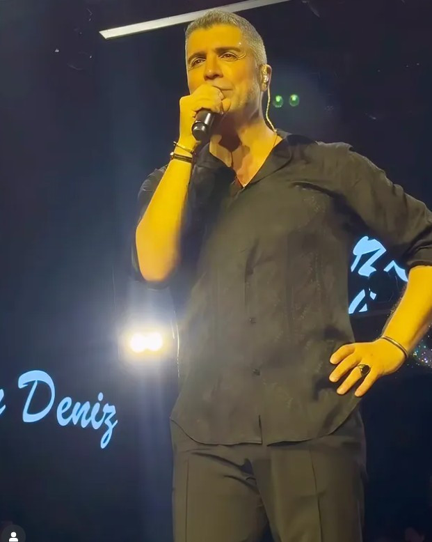 Özcan Deniz’in sürpriz sahne konuğu: Mert Demir ile düet - Resim : 2