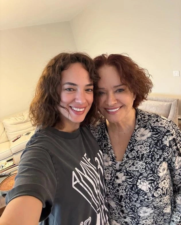 Münir Özkul'un gençliğini oynayacak isim belli oldu - Resim : 3