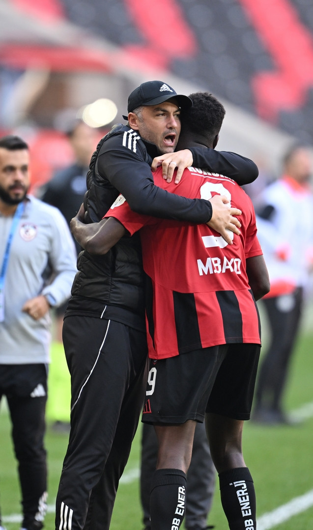 Burak Yılmaz basın toplantısına çıkamadı, nedeni açıklandı! - Resim : 1