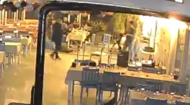 İstediği verilmeyince tüfekle saldırdı: Ölü ve yaralılar var - Resim : 2