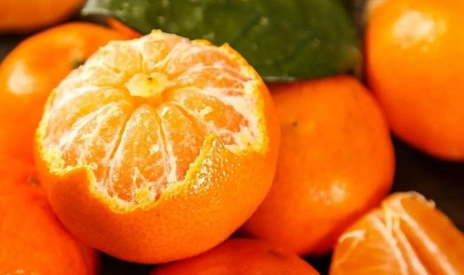 Mandalina alırken bunu yapın! Ekşi çıkmasını önlemenin pratik yolu - Resim: 8