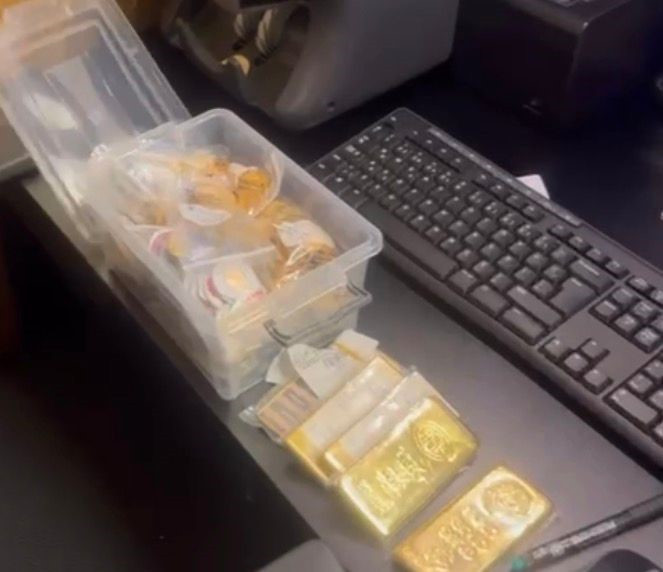 Adliyenin emanet kasasından çalınan altınların fotoğrafı ortaya çıktı - Resim : 2