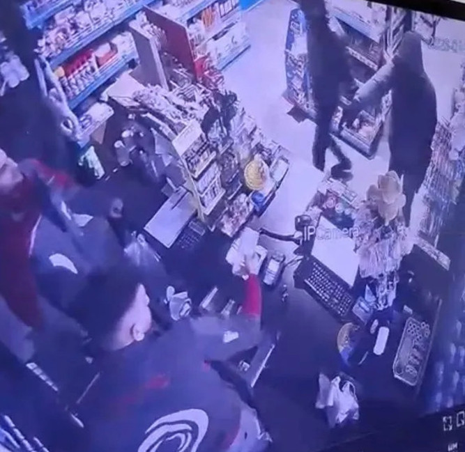 Kar maskeli soygunda karar çıktı. 'Muskacı' ve ortağına 18 yıl 6 ay hapis - Resim : 2