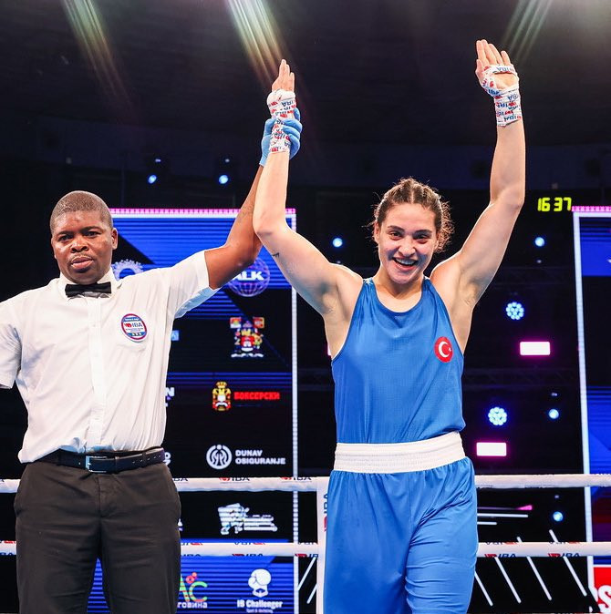 Busenaz Sürmeneli yeniden dünya şampiyonu oldu - Resim : 2