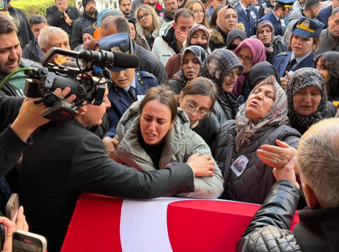 Türkiye’nin 20 evladı için gözyaşı sel oldu - Resim : 22