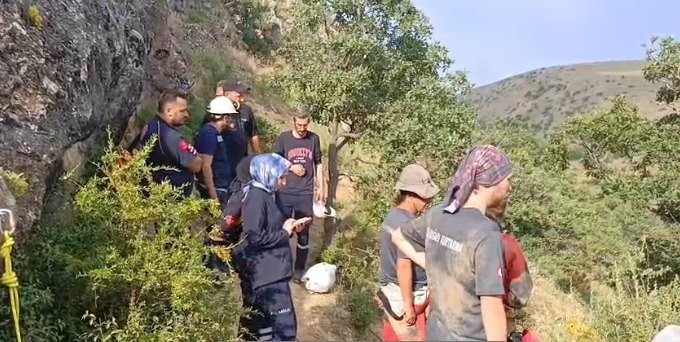 Kimse cesedin yanına yaklaşamıyor: Jandarma nöbet tutuyor - Resim : 3