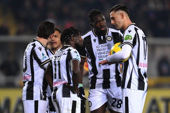 Serie A'da İtalya gündemini karıştıran olay: Penaltı krizi Udinese'yi böldü - Resim : 1