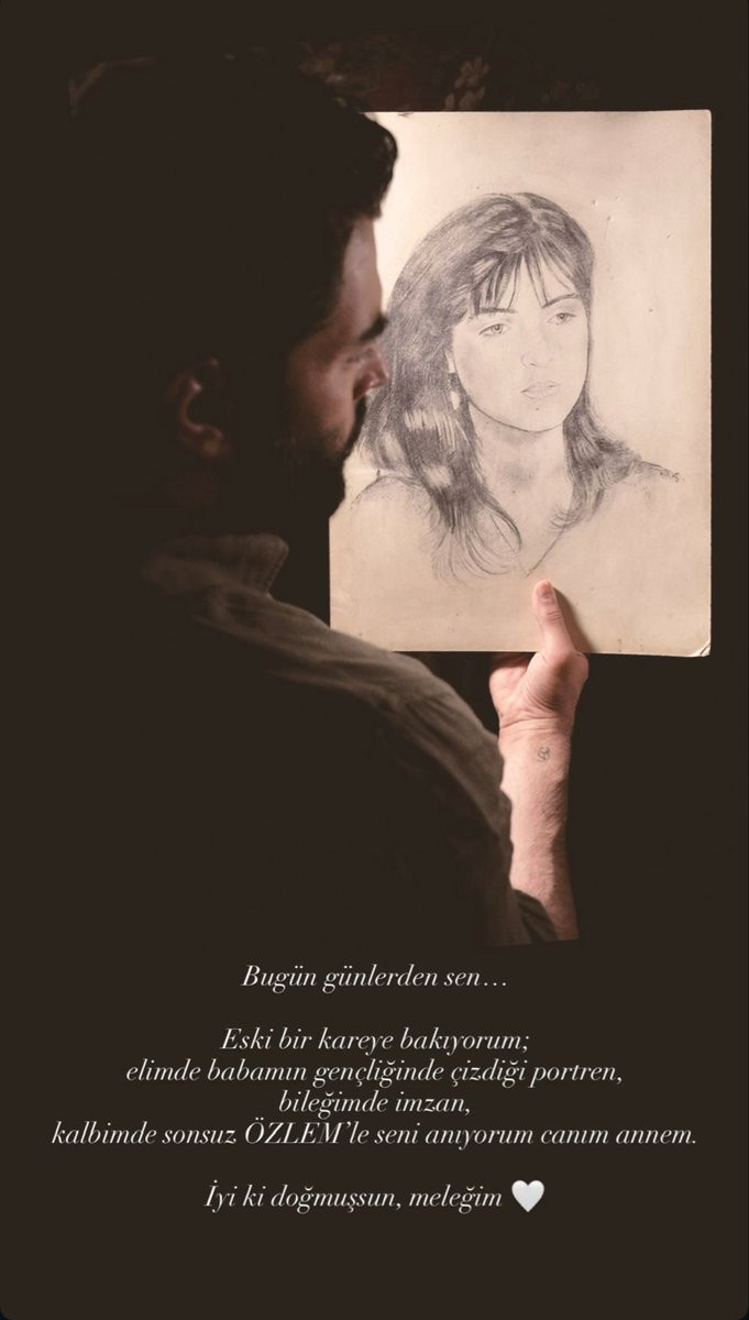 Akın Akınözü duygu yüklü satırlarla annesini andı - Resim : 1