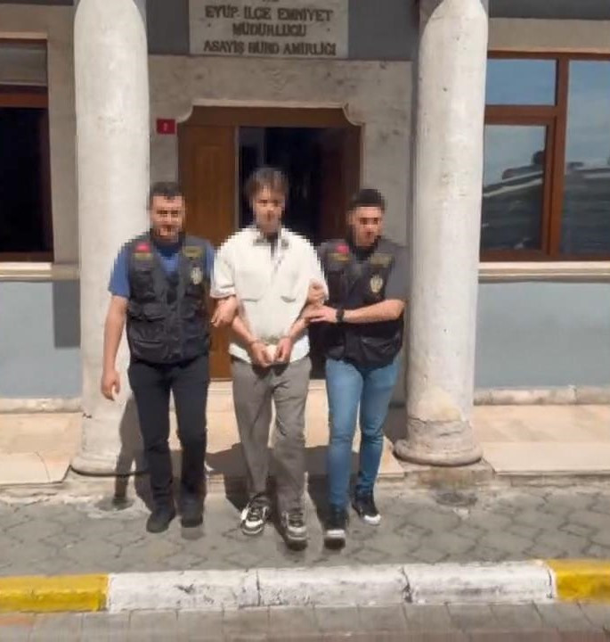 Danla Bilic'i ölümle tehdit eden eski sevgili ikinci kez gözaltına alındı - Resim : 1