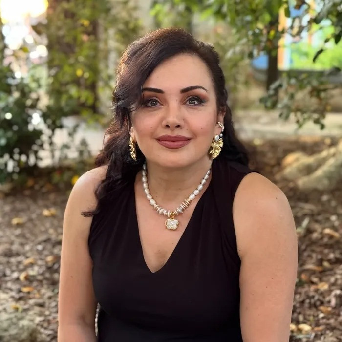 90&rsquo;ların &uuml;nl&uuml; sunucusu Esra Ceyhan&rsquo;ı yıllar sonra g&ouml;renler şaşırdı! Estetik sorusuna bakın ne dedi? - Resim : 6